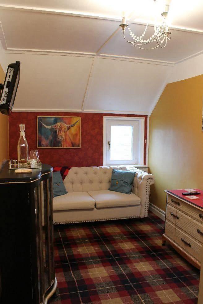 Argyle Guest House Tomintoul Exterior photo